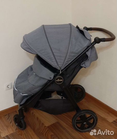 Прогулочная коляска BabyDesign LookAir (надув.кол)