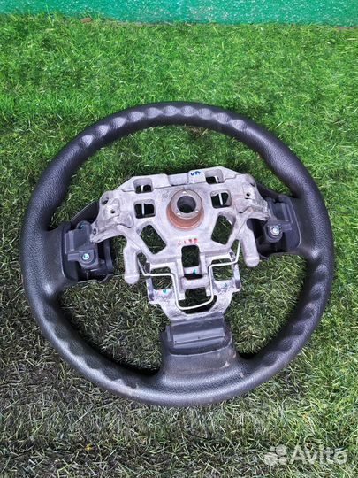 Рулевое колесо без airbag на Nissan Almera Classic