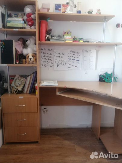 Рабочий стол угловой