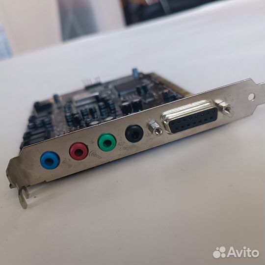 Звуковая карта Creative Labs