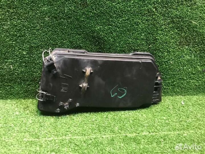 Крышка блока предохранителей Mercedes Glk