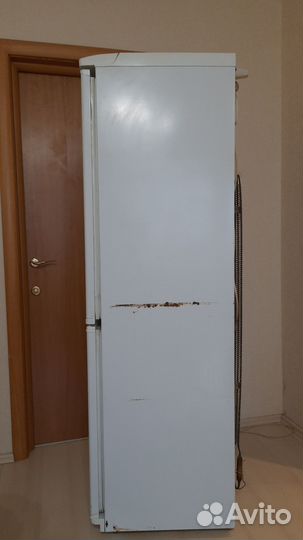 Холодильник Атлант двухкамерный б/у
