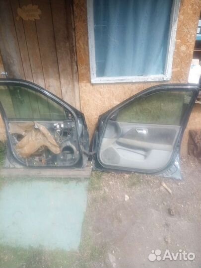 Двери Тойота gracia