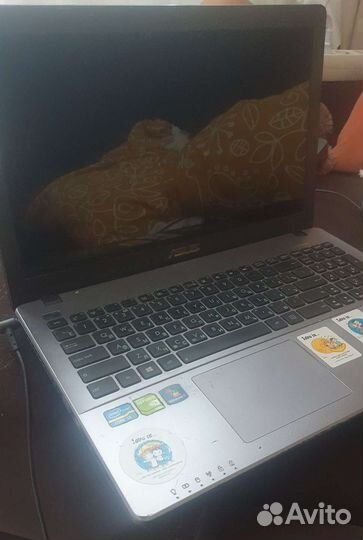 Ноутбук asus в хорошем состоянии
