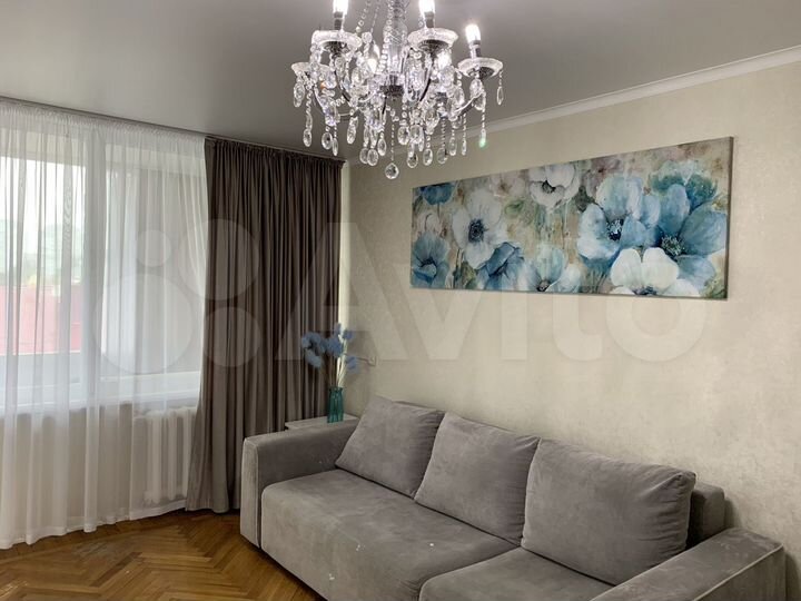 2-к. квартира, 50 м², 5/5 эт.