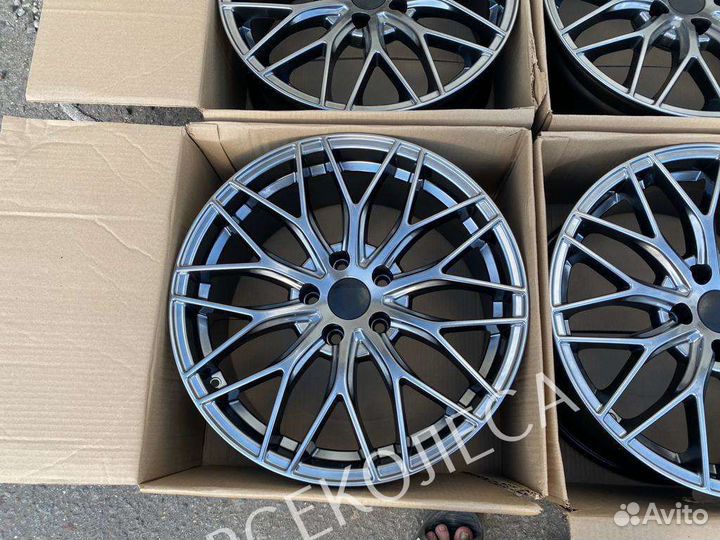 Volkswagen r17 5-112 графит новые диски