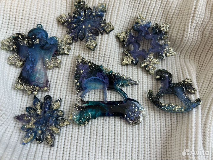 Елочные игрушки из эпоксидной смолы