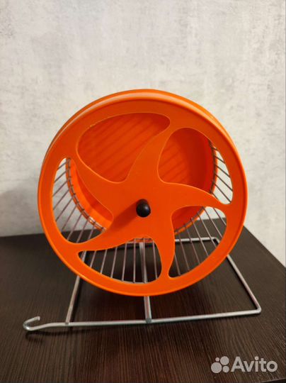 Колесо и домик для грызунов