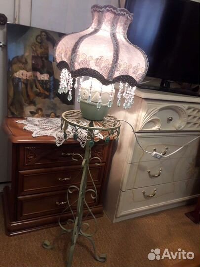 Подставка.этажерка.лампа винтаж.от