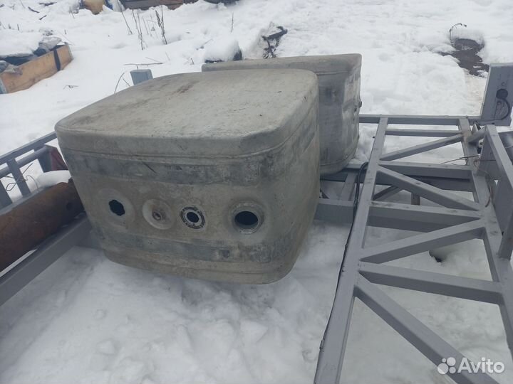 Продаю баки