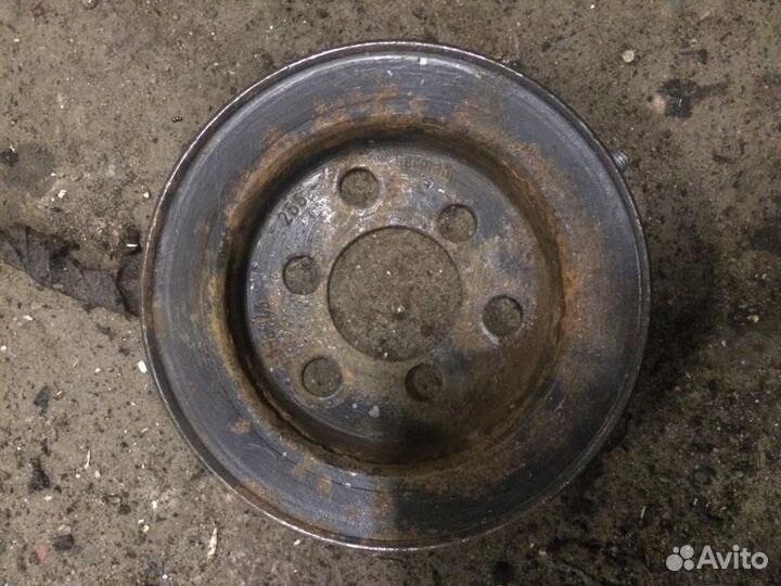 Шкив насоса гидроусилителя Volkswagen Passat (B5)