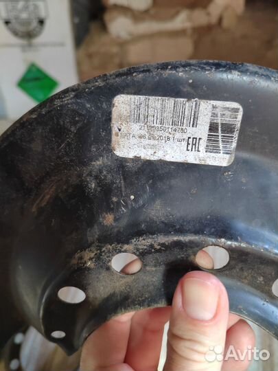 Пыльники тормозных дисков 4*4