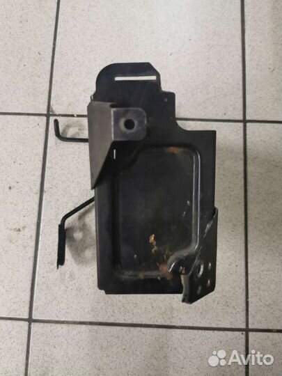 Корпус аккумулятора brp mxz renegade 1000 h o