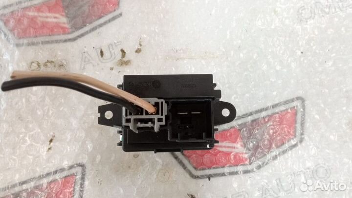 Резистор отопителя Опель Астра J