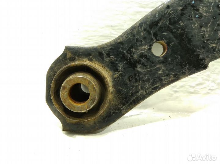 Рычаг задний поперечный верхний