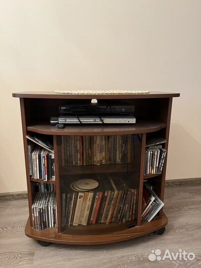 Тумба под телевизор