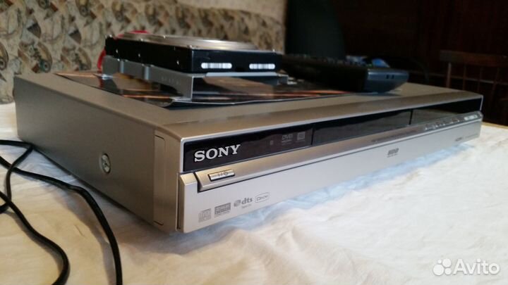DVD-HDD(160 GB) пишущий-рекордер Sony RDR-HX750