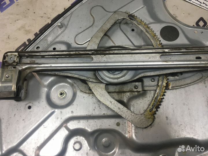 Стеклоподъемник мех. задний левый Форд Фокус 2