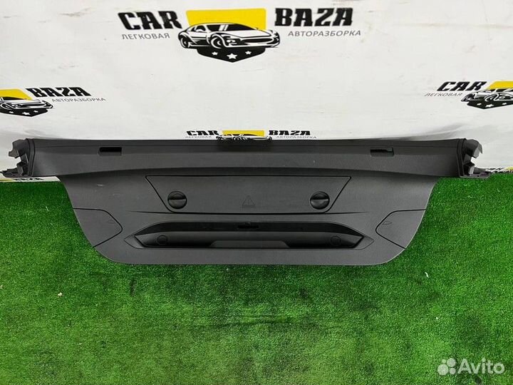 Обшивка крышки багажника нижняя BMW 3, BMW 4