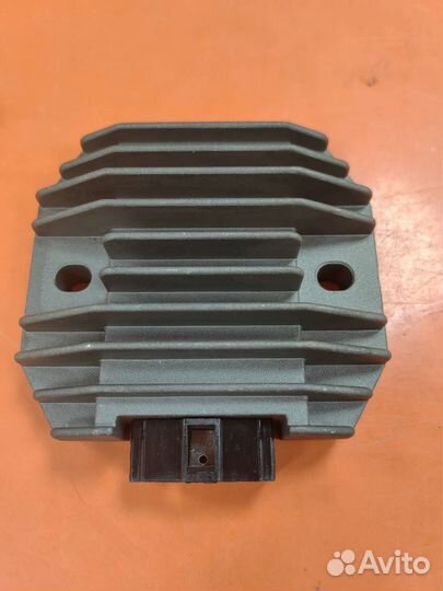 Регулятор напряжения Kawasaki zzr