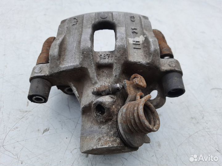 Суппорт задний левый Форд Фокус 2