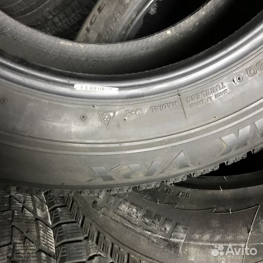 Bridgestone Blizzak VRX 215/60 R16
