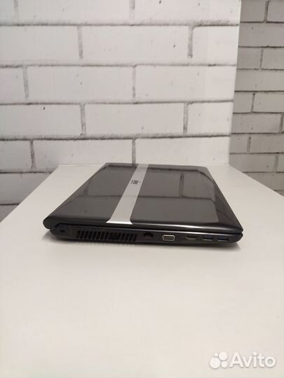 Мощный ноутбук для домашних и офисных задач