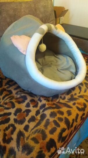 Лежанка домик