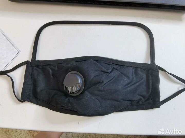 Защитная маска многоразовая