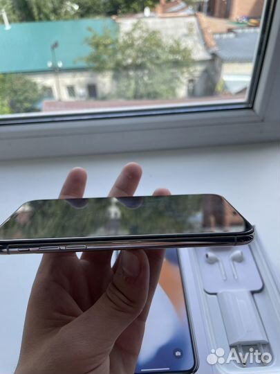iPhone X, 256 ГБ