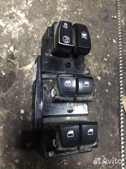 Блок стеклоподъемников Hyundai Solaris 2