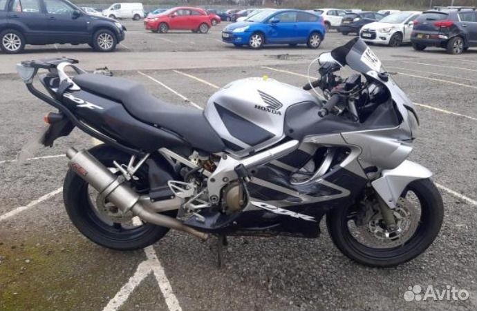 В разборе мотоцикл Honda CBR 600 F4i