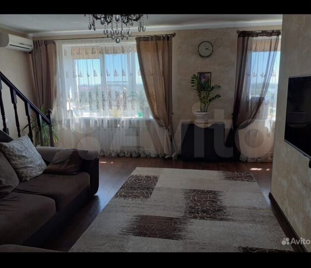 3-к. квартира, 112 м², 3/4 эт.