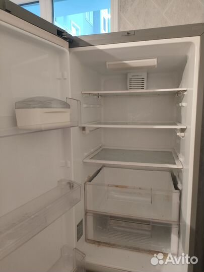 Холодильник LG