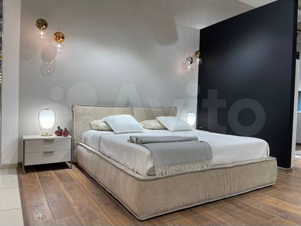 Кровать Итальянская двуспальная дизайнерская
