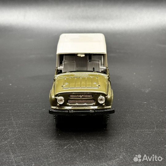 Модель 1:43 УАЗ 469 машинка моделька коллекция