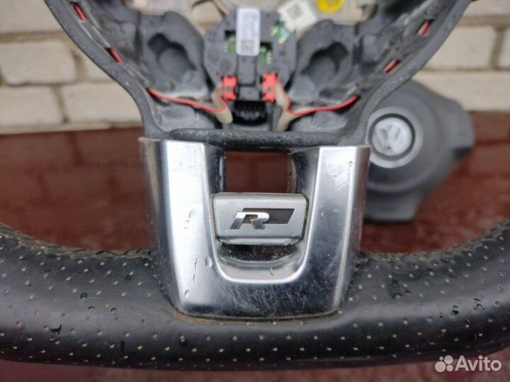 Руль Volkswagen Tiguan 1 2007-2016