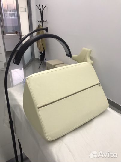 Полушка треугольная под колени