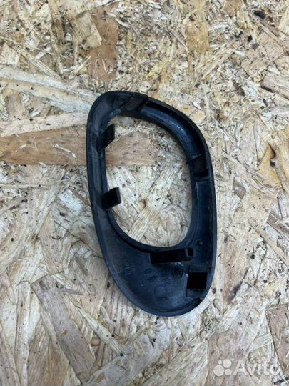Накладка ручки двери передняя левая Peugeot 206
