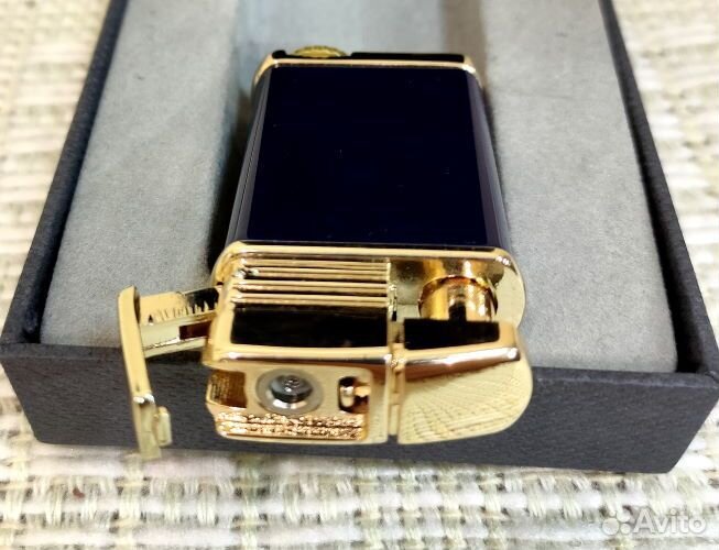 Зажигалка с пьезоэлементом. Италия