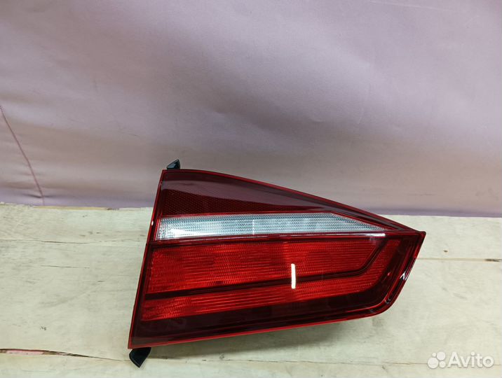 Фонарь правый внутренний Volkswagen Jetta 6 2010