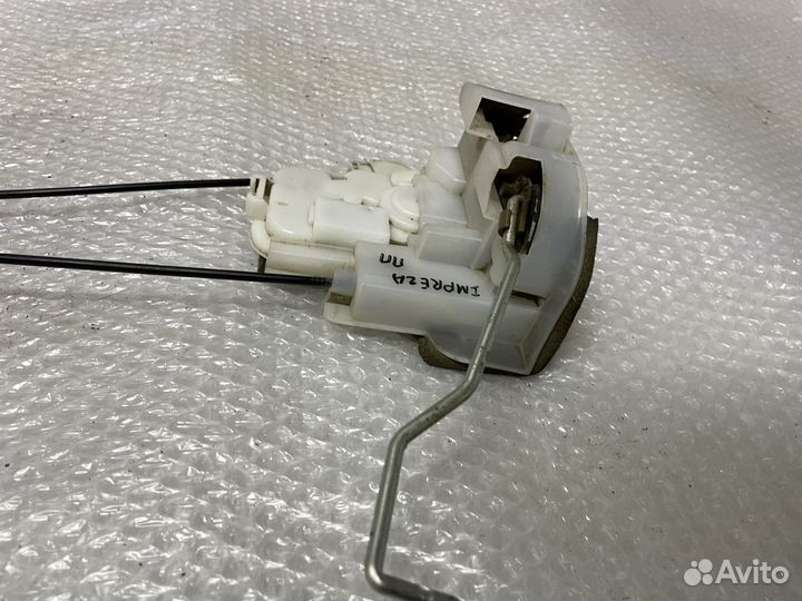 Замок передней правой двери Subaru Impreza G12