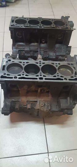 Блок двигателя Renault Logan 1