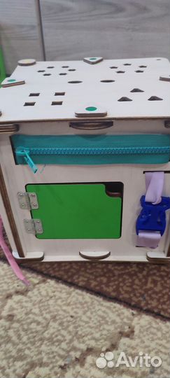 Бизиборд куб