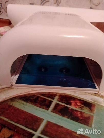 Лампа для ногтей