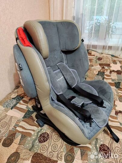 Детское автомобильное кресло Capella от 9 до 36кг