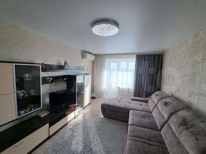 2-к. квартира, 50 м², 8/9 эт.