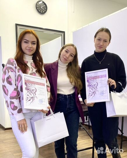 Обучение наращиванию ресниц
