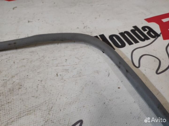 Уплотнитель люка Honda Cr-V 2 RD8 K20A4 2006
