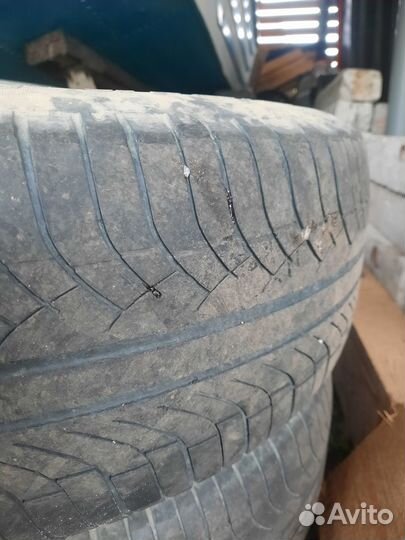 Michelin Latitude Cross 215/65 R16